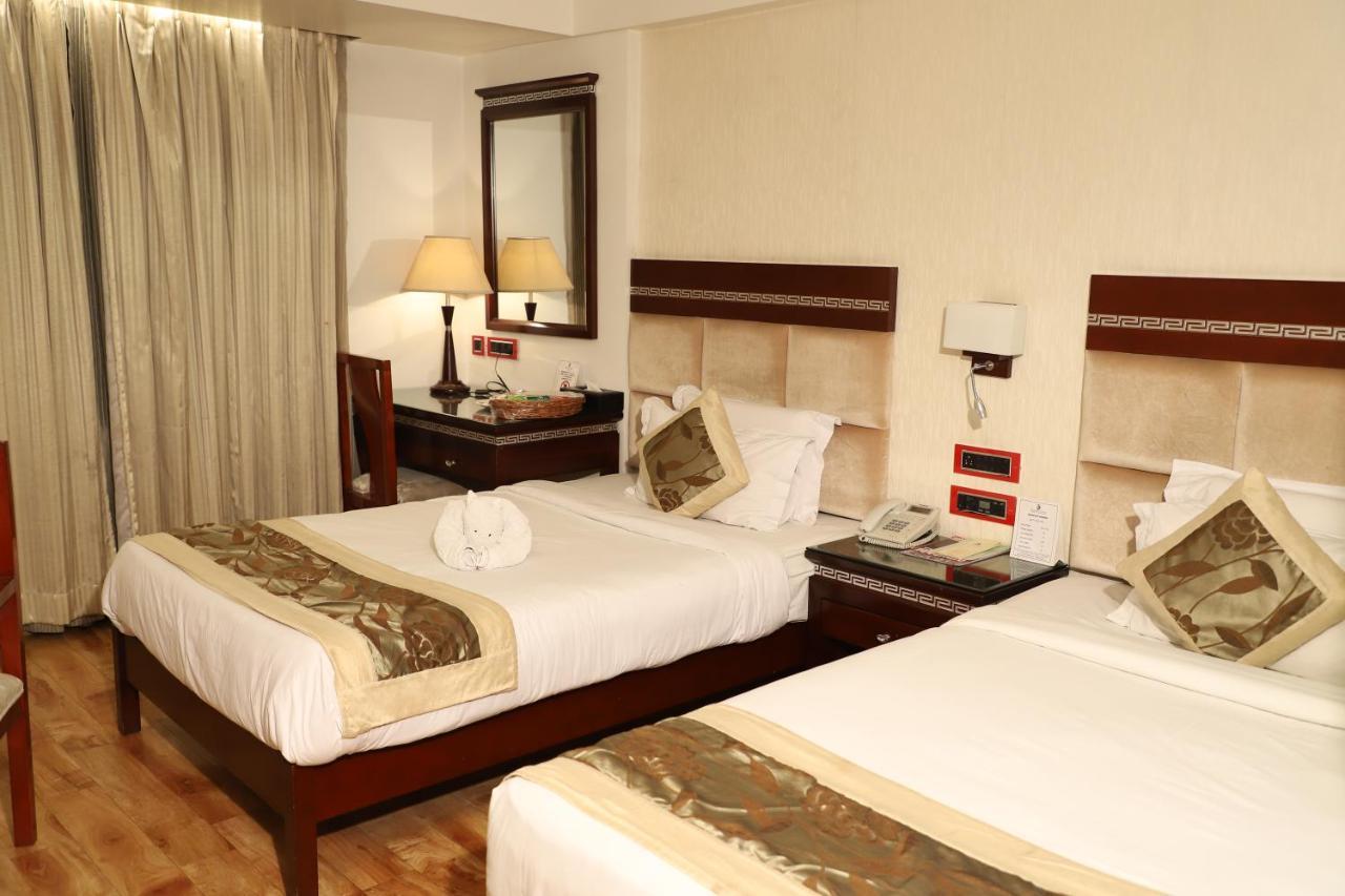 Republic Hotel Patna  Exterior foto