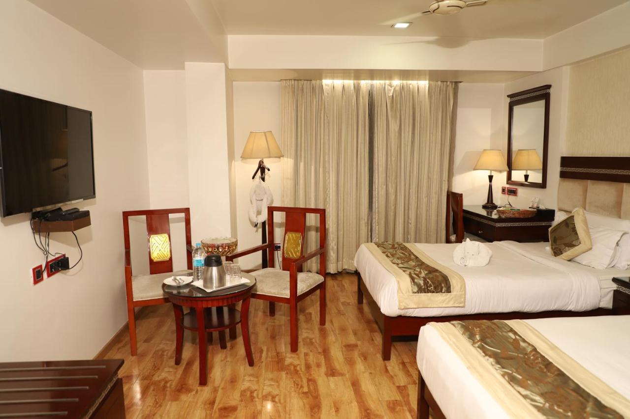 Republic Hotel Patna  Exterior foto